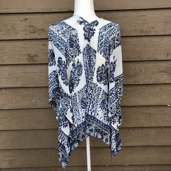 ☀️☀️☀️ 4/$20 Vince Camuto tunic! - Picture 5 of 6